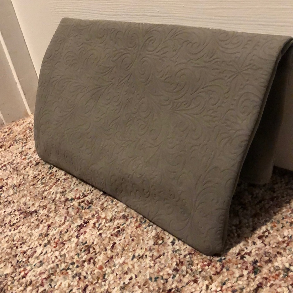 Ion Color Brilliance Clutch